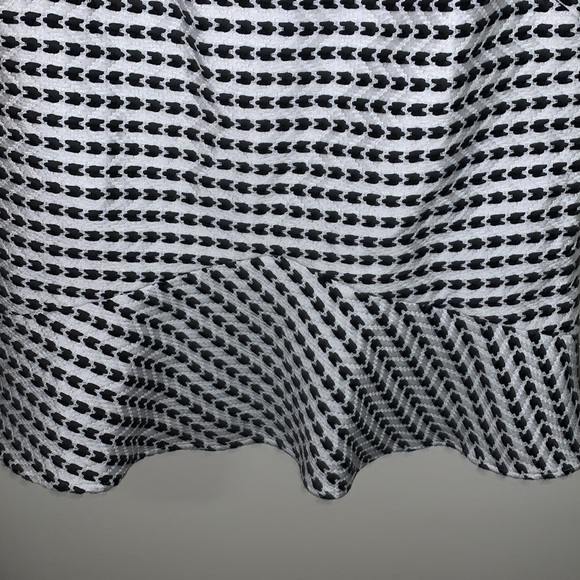 Alice Walk Top - Picture 3 of 4